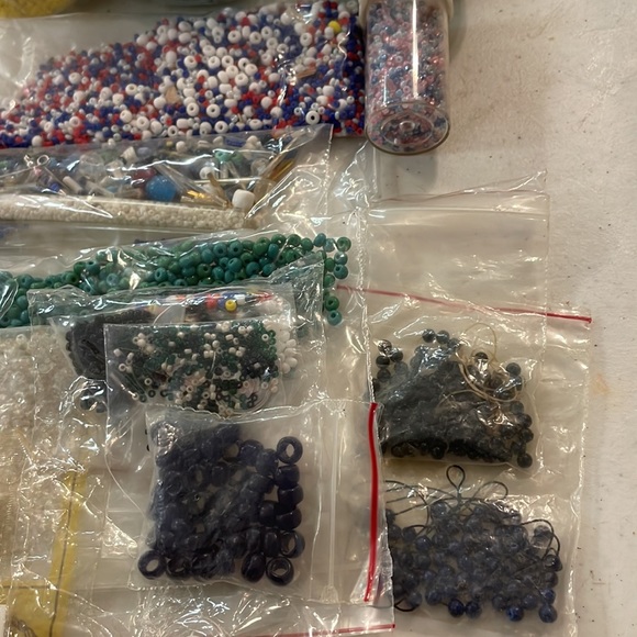 Craft Seed Bead Mixed Lot - Picture 4 of 4